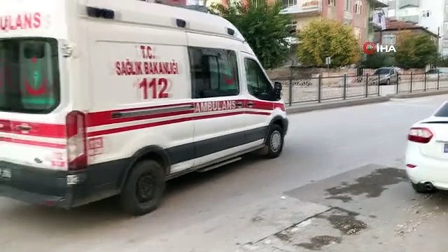 Asansörle birlikte zemine çakılan çocuk yaralandı