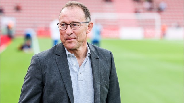 GALA VIDÉO - Jean-Pierre Papin a 60 ans : ses touchantes confidences sur sa fille handicapée Emily