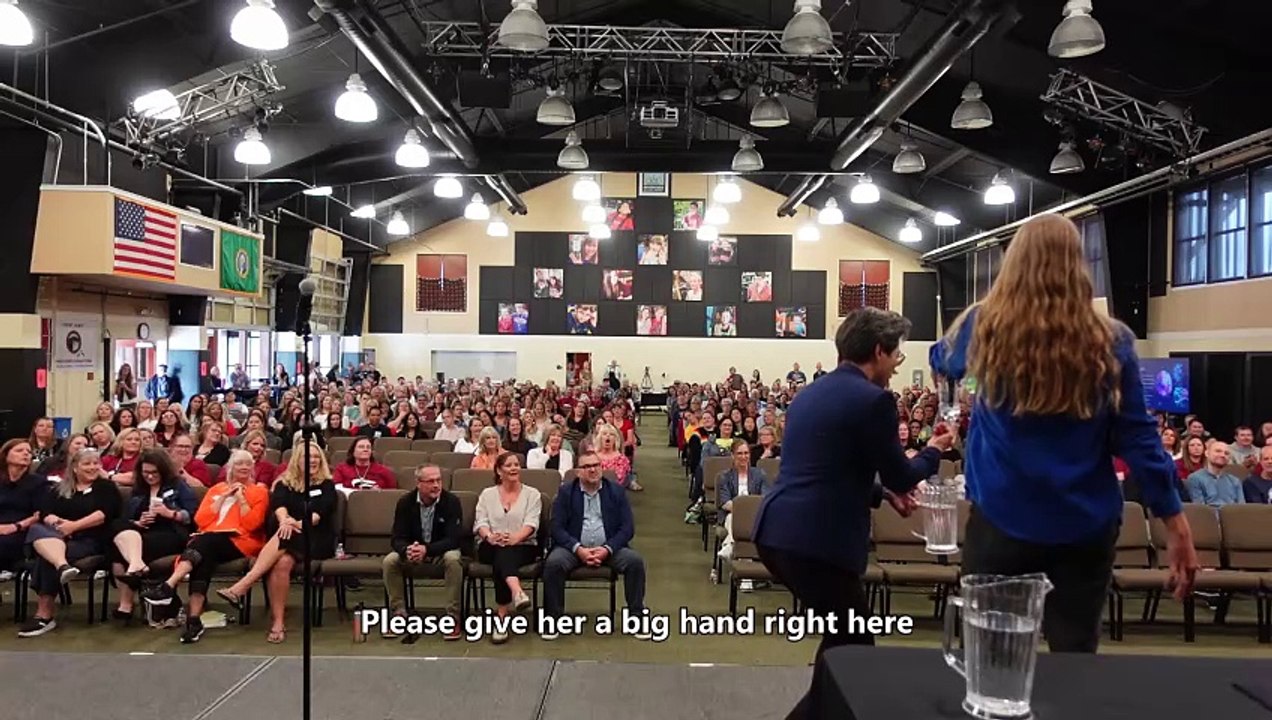 Standing Ovation For Curiosity Keynote