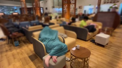 기상 악화에 인천행 베트남항공 12시간 이륙 지연 / YTN