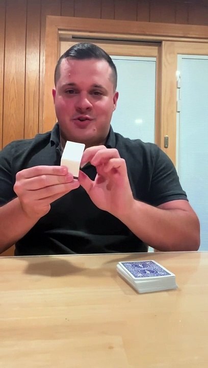 Playing Card Magic | Magic Tricks | Magic Bucket | Gianni Palumbo Magic Tricks #magician #cardmagic