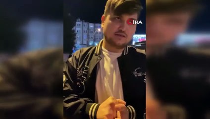 20 aracı yumruklayan şahıs esnaftan dayak yedi! Tek yumrukla yere serildiği anlar kamerada