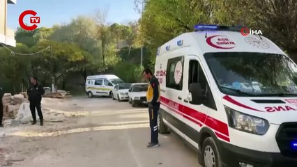 Ağırlığa dayanamayan çatı çöktü 1 işçi hayatını kaybetti