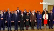 Un ministro croata trata de besar a la ministra de Exteriores alemana en una cumbre europea
