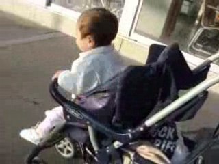 bébé poussette