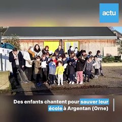 A Argentan (Orne), des enfants chantent pour sauver leur école