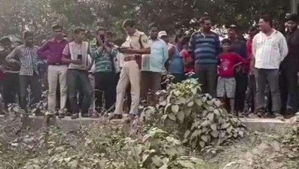 सुपौल: सड़क किनारे मिले बंद लावारिस बोरा की बदबू से इलाके में फैली सनसनी, मौके पर..