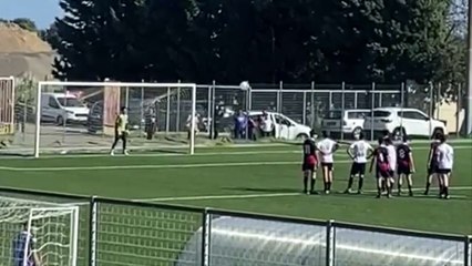 Fischiato un rigore ingiustamente, la Soccer Montalto lo calcia volutamente in fallo laterale: il trionfo del fairplay