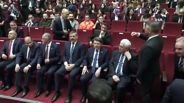 Bakan Tunç: Hukuk fakültelerinden mezun olan genç kardeşlerimiz 'Hukuk mesleklerine giriş' sınavını kazanacak
