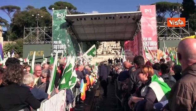 Manifestazione Pd a piazza del Popolo, le voci dei manifestanti: Con questo Governo finiamo male
