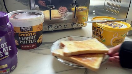 Acrylic Painting ‘AllahuAkbar’ Arabic Calligraphy in gold-leaf - no music, no talking