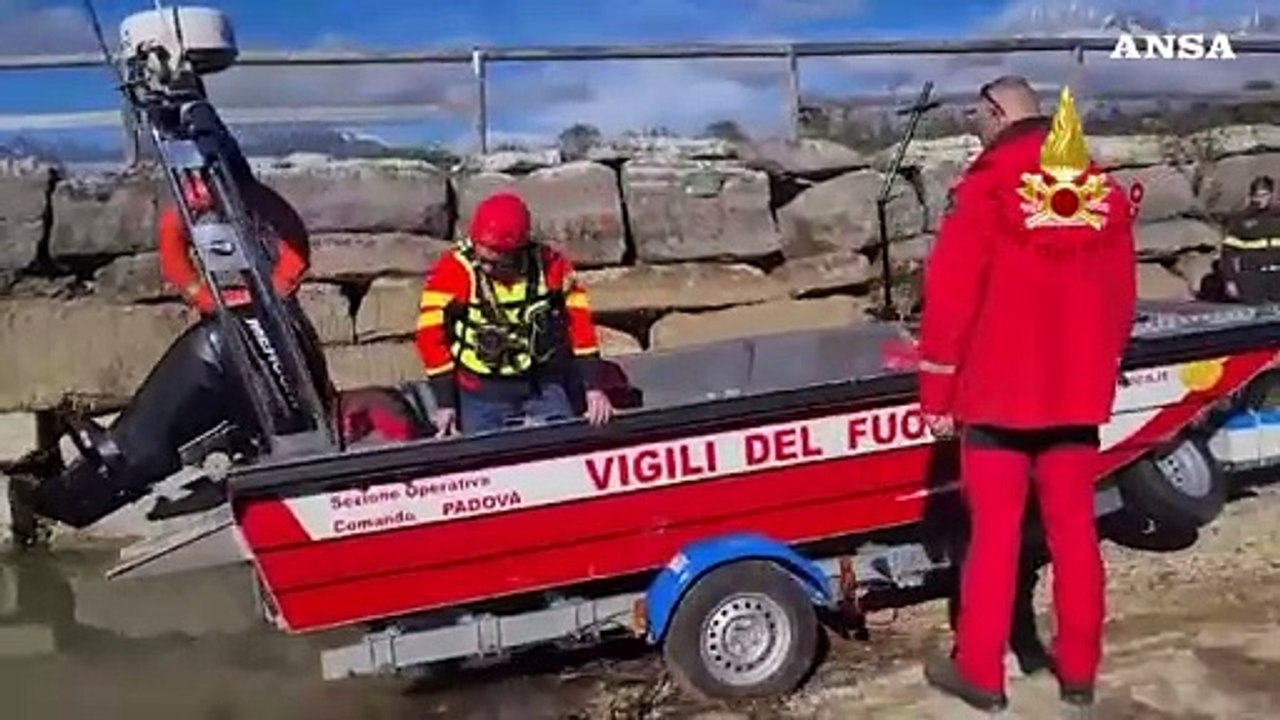 Maltempo, proseguono ricerche del vigile del fuoco disperso nel Bellunese