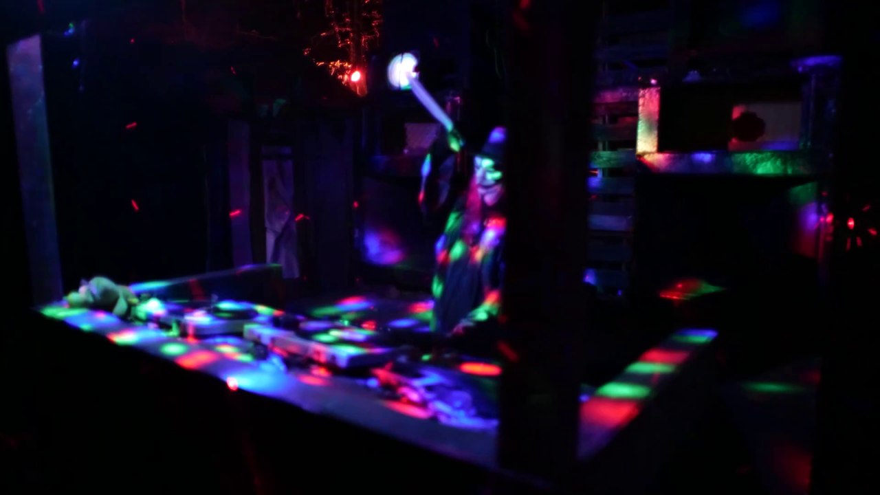 THE CLOWN WOODS Haunted House POV (Kirby's Scary Farm Williston, FL