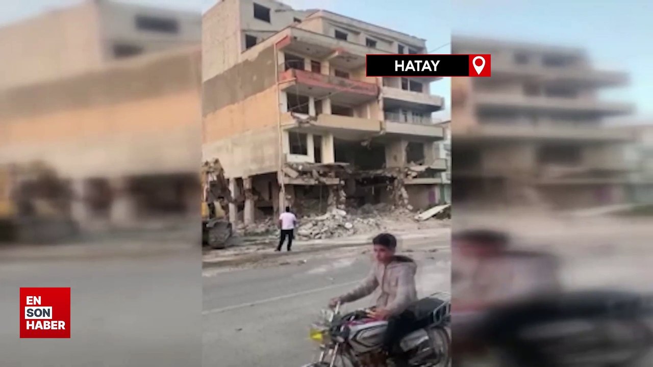 Hatay'da kontrollü yıkım sırasında bina çöktü