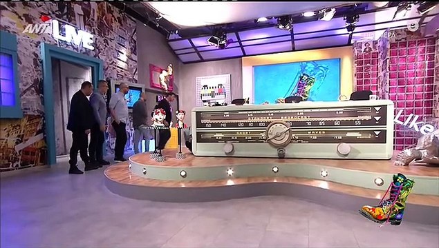 Με αλλαγή, διακόσμησης στο στούντιο και τραπ - Η μεγάλη πρεμιέρα του Ράδιο Αρβύλα