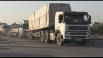 Medio Oriente, i camion di aiuti umanitari entrano nella Striscia dal valico di Rafah
