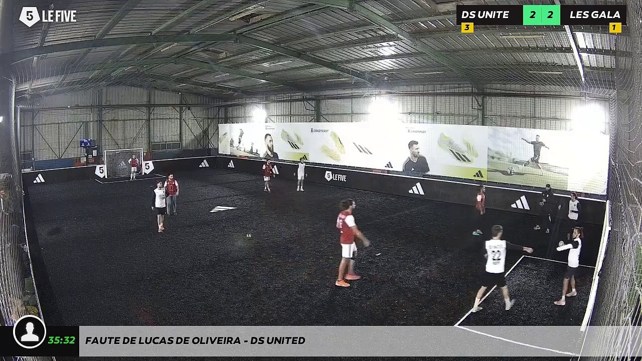 Faute de Lucas DE OLIVEIRA - DS UNITED