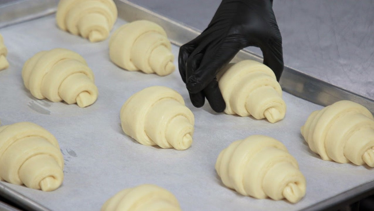 How a legendary New York bakery makes 21,000 croissants every week