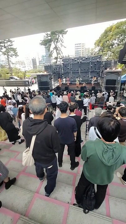 法政大学市ヶ谷キャンパス　正門前イントレステージ④