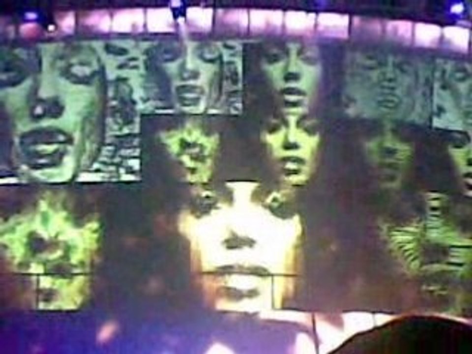 Alicia Keys Live "Women's Worth" Paris Bercy 2008