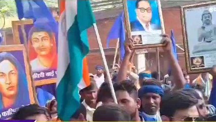 बक्सर: भीम आर्मी ने एसपी कार्यालय का किया घेराव, जानिए वज़ह