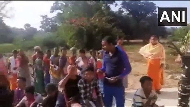 CG First Phase Voting : नक्सल प्रभावित कारीगुंडम इलाके में 23 साल बाद हो रहा मतदान, देखें video