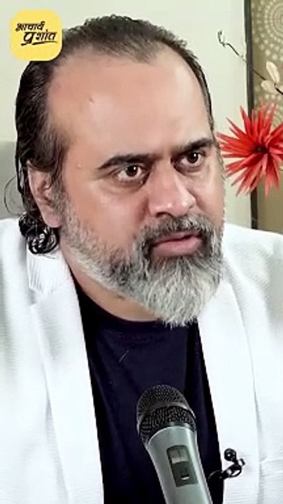 अकेली महिला असुरक्षित || आचार्य प्रशांत