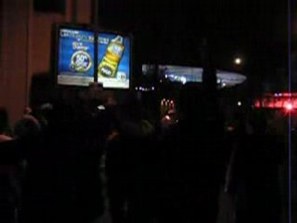 Lens PSG -sa chauffe...pseudo hooligan :p-