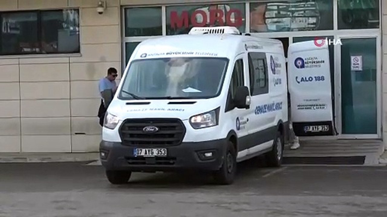 Düğün dönüşü yaşanan faciada kuzenlerin ardından arkadaşları da yaşam mücadelesini kaybetti