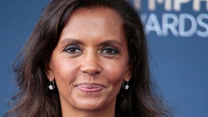 "Elle attend son argent et basta", Karine Le Marchand atomisée par deux prétendantes de "L’amour est dans le pré"