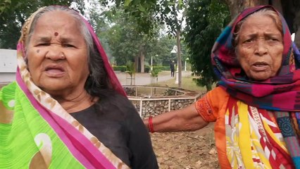 ना अनाज मिल रहा है, ना पेंशन आ रही है- बुजूर्ग महिला ने बताई पीड़ा देखे वीडियो