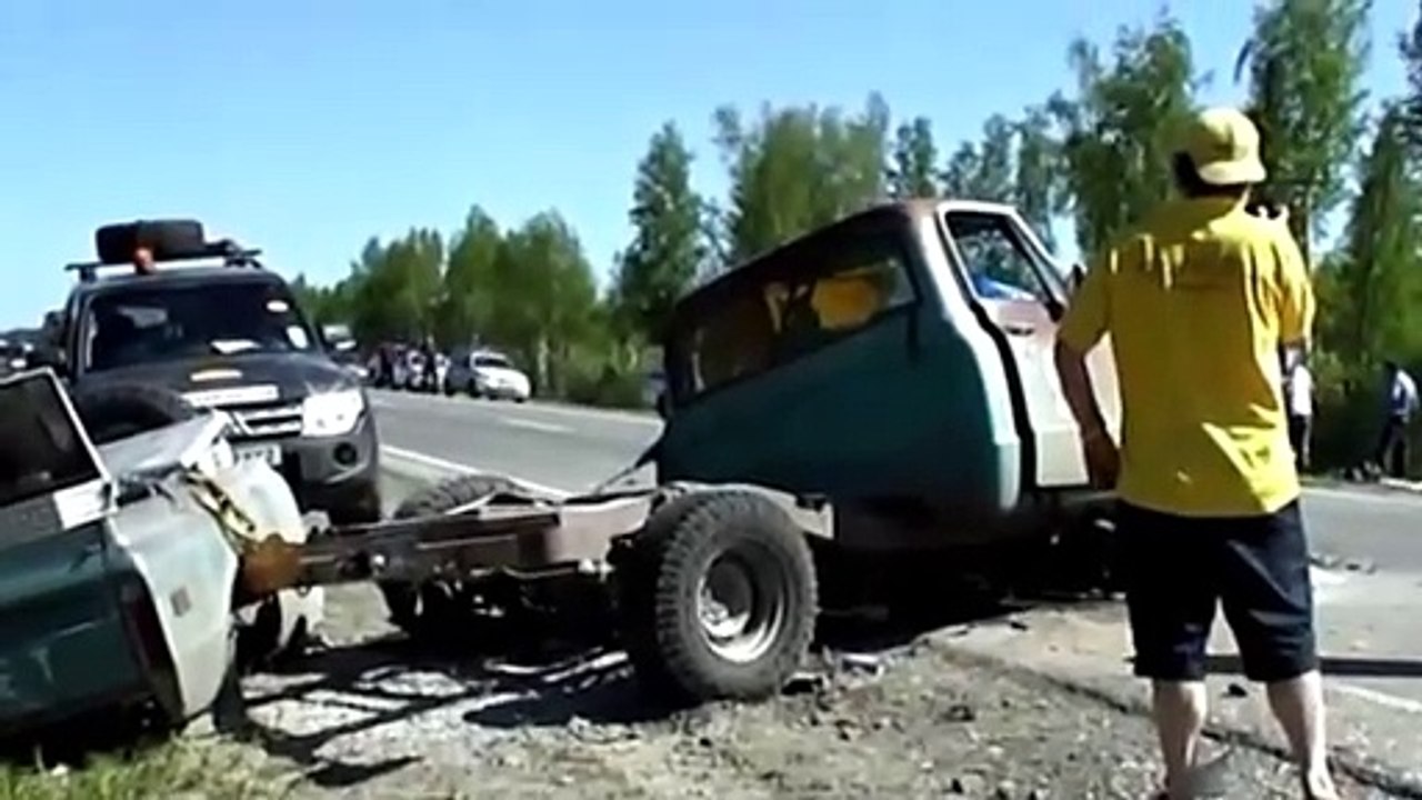 Emma Wilkinson + Amir & Rodmir Velidov's Fatal Crash @ Peking to Paris Motor Challenge 2013 (Aftermath)