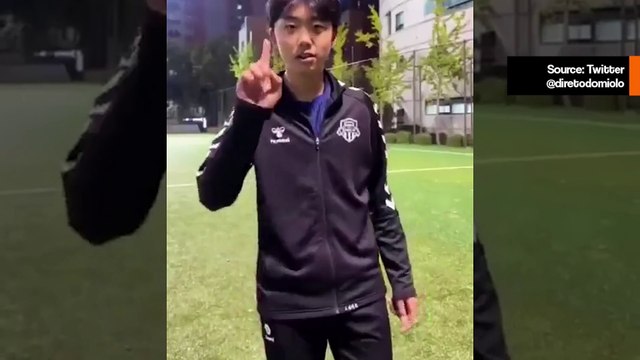 Onko hän leijumassa? Poika tekee tanssiliikkeen, joka saisi jopa Michael Jacksonin hämmästymään