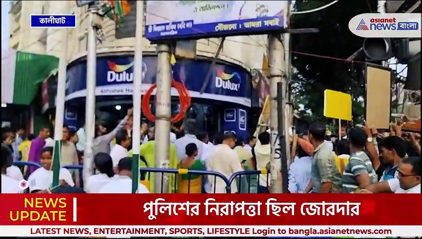 অভিষেক বন্দ্যোপাধ্যায়ের জন্মদিন : ৩৬ পূর্ণ করলেন অভিষেক, জন্মদিনে কালীঘাটে উপচে পড়ল ভিড়