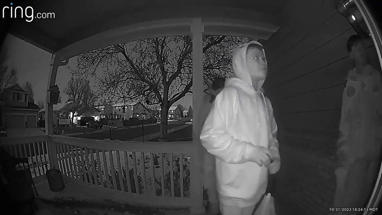 Trick Or Treaters Choose Potatoes