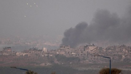 الإعلامي الحكومي والأونروا يؤكدان أن %70 من سكان غزة أصبحوا نازحين بسبب الغارات الإسرائيلية