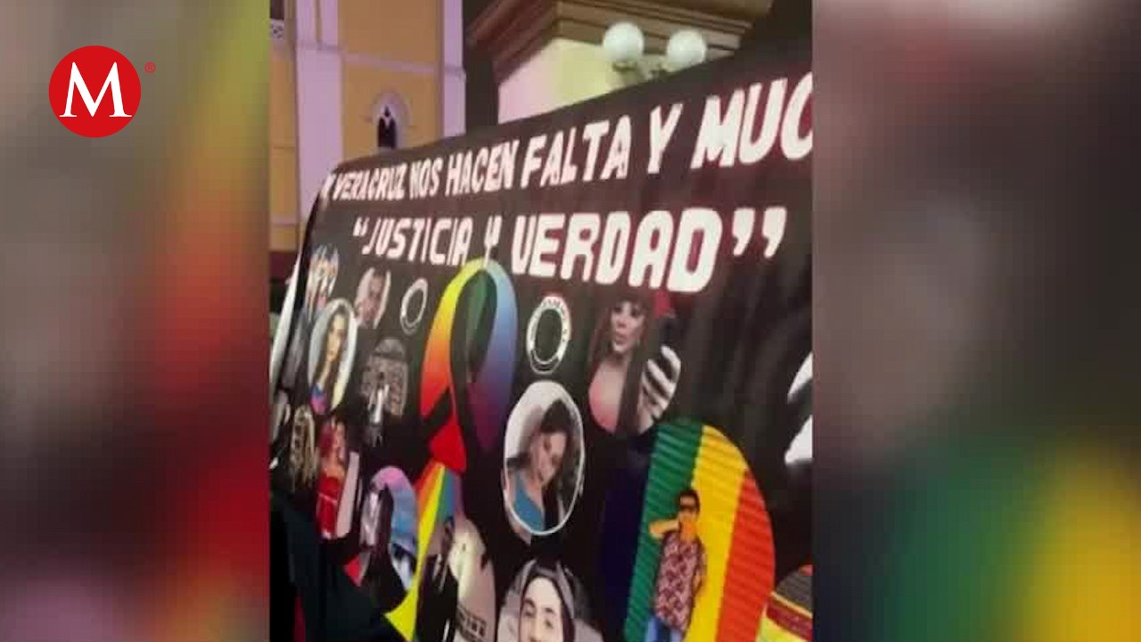 Activistas LGBT+ se suman a protestas de familiares de desaparecidos en Xalapa, Veracruz
