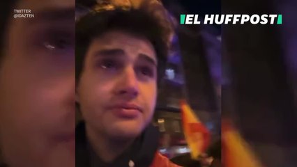 Máxima tensión en la manifestación frente a la sede de Ferraz: "Acaban de tirarnos gases lacrimógenos, la policía"