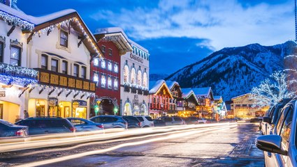 This Tiny Mountain Town in Washington Is Modeled After a German Village — and It Looks Like a Snowglobe Every Winter