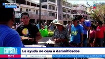 Ciudadanos llevan comida para damnificados de Acapulco