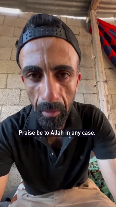 Kabar Gaza Palestina-Wartawan Mohamed Al-Aloul kehilangan anak-anaknya, saudara kandung dan anggota keluarganya dalam pengeboman di Gaza