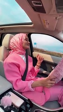 Fenomen Şulemsi ve eşinin estetiksiz halleri ağızları açık bıraktı