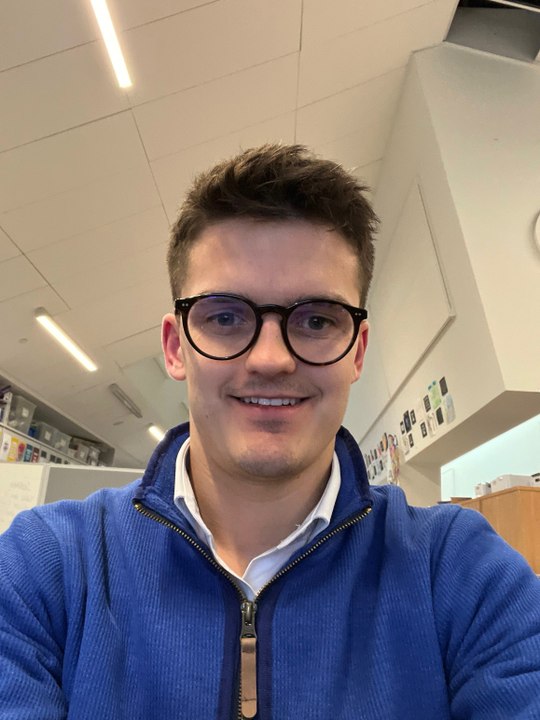 AI in the clasroom: Chat GPT used by teacher to...