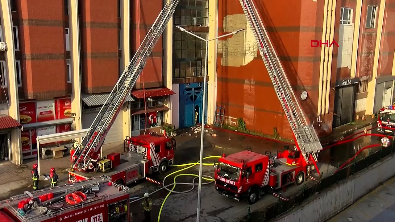 Başakşehir'de Ayakkabı İmalathanesinde Yangın Çıktı