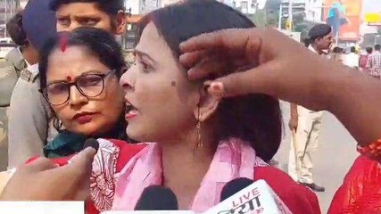 &#039;लिपिस्टिक उतार देंगे...&#039; आंगनबाड़ी सेविकाओं को पुलिस की धमकी! सड़क पर बवाल