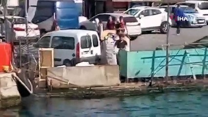 Beyoğlu'nda kağıt toplayıcısının hilesi kamerada