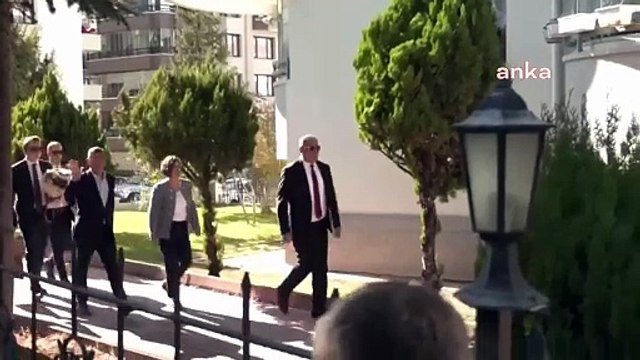 Özgür Özel Kemal Kılıçdaroğlu'nu ziyaret etti