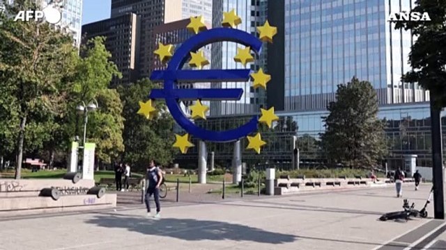 Bce: Le banche considerino il calo immobiliare