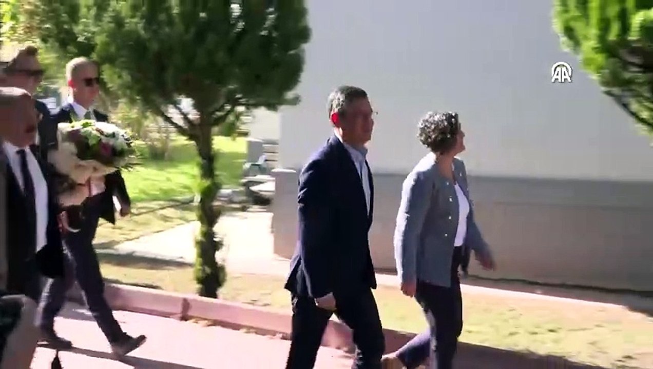Premiers mots d'Özgür Özel, qui a rendu visite à Kılıçdaroğlu chez lui : J'étais vraiment gêné
