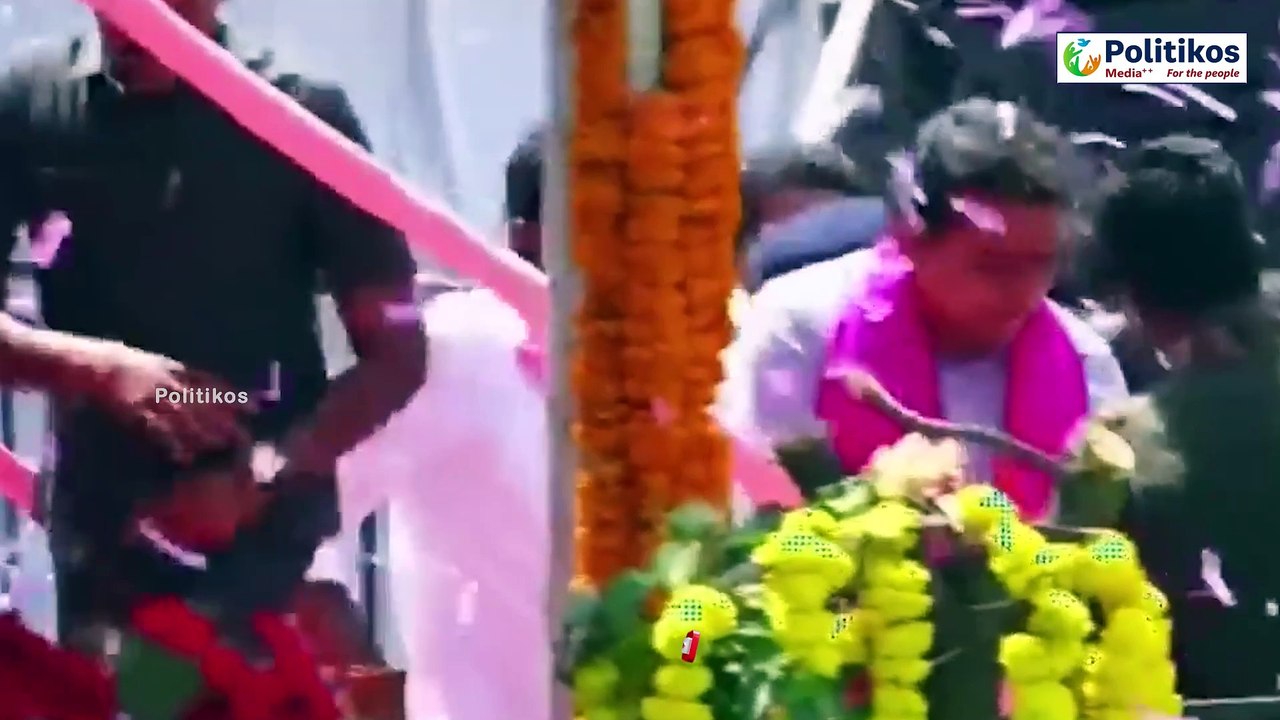 రాహుల్ గాంధీని కాపీ కొడుతున్న కేటీఆర్